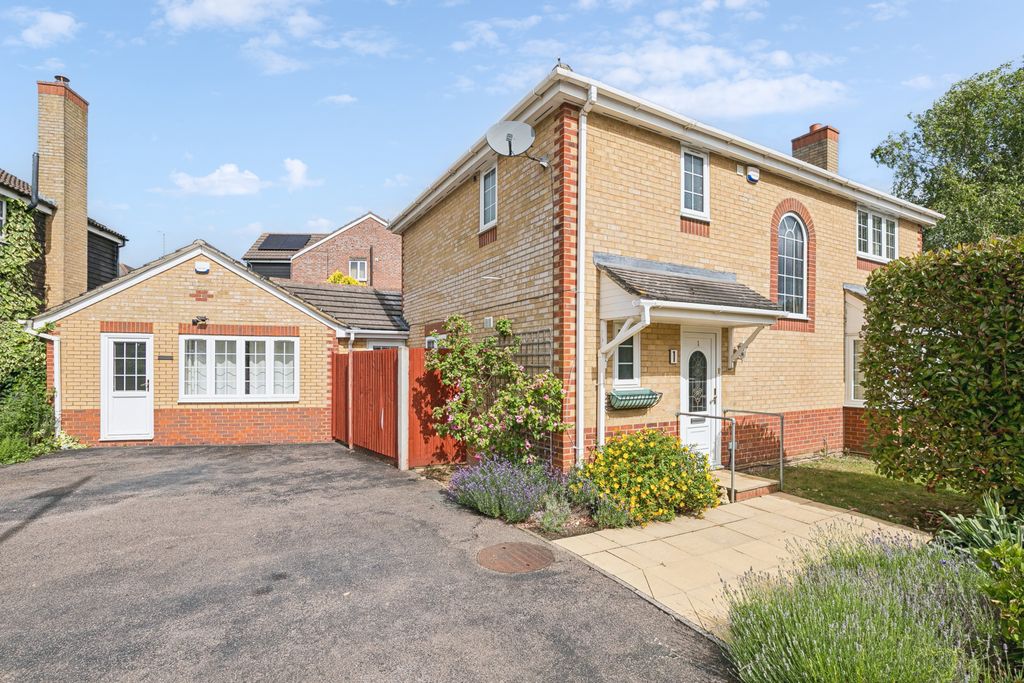 Property photo 1 of 40