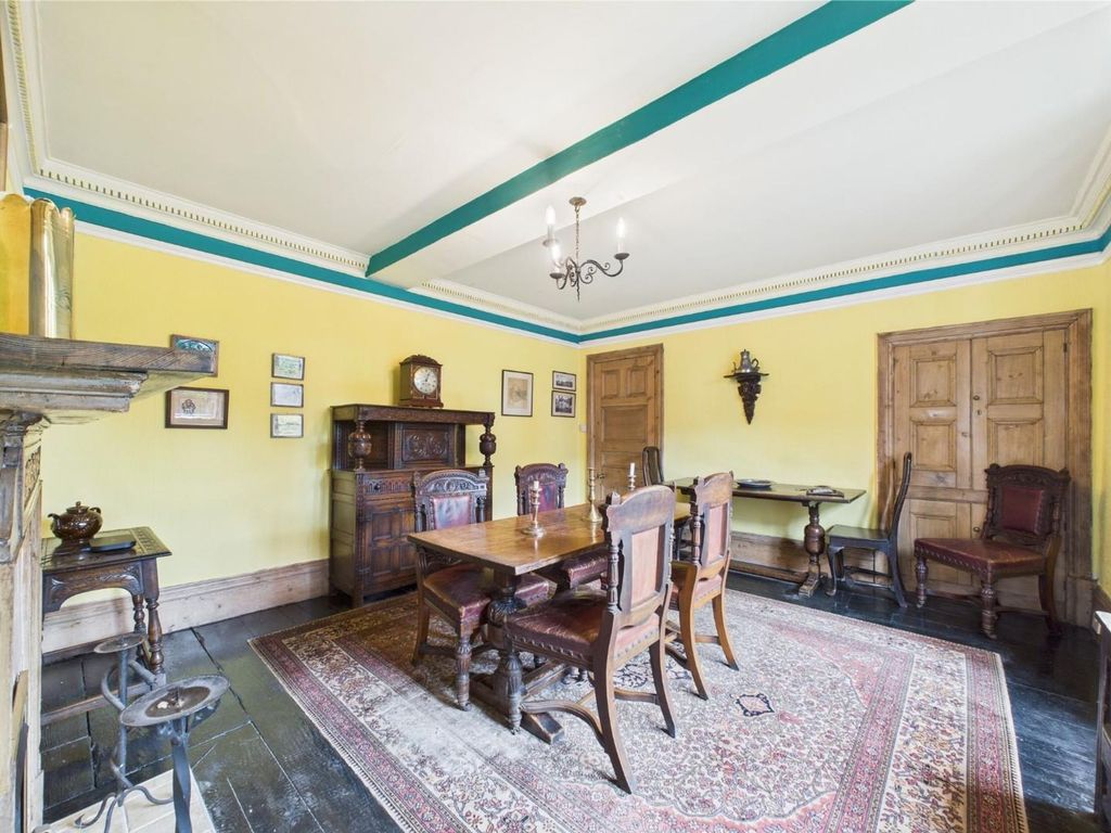 Property photo 3 of 68 Cam03810G0-Pr0282-Still007.Jpg