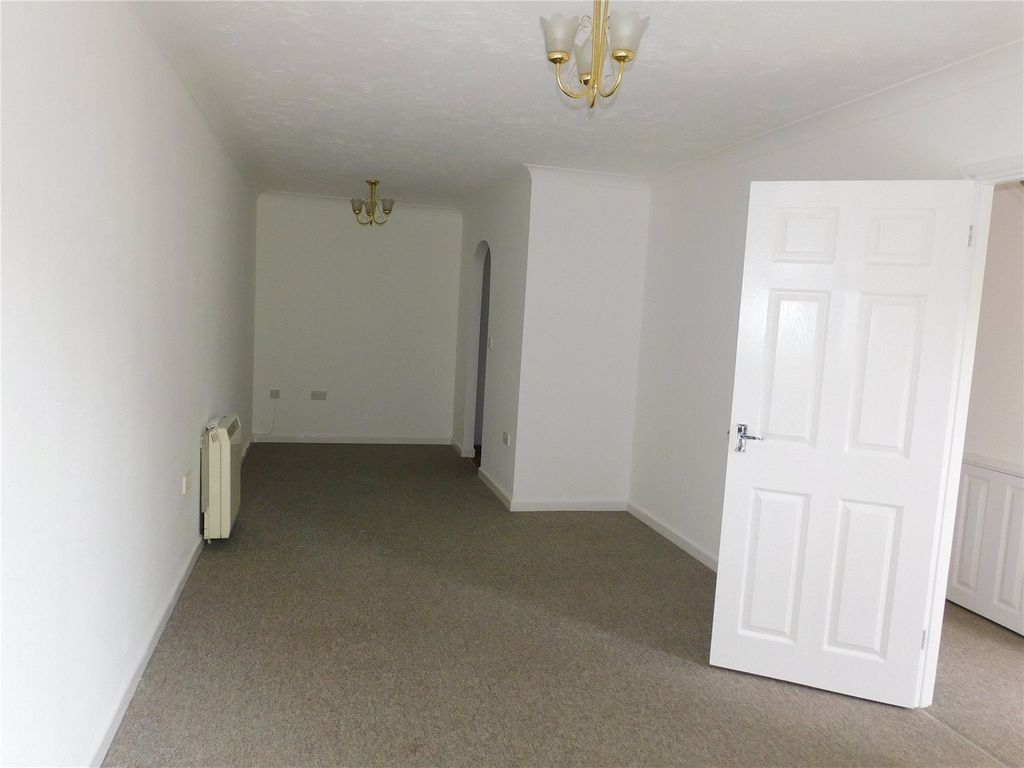 Property photo 2 of 12 Picture No. 08
