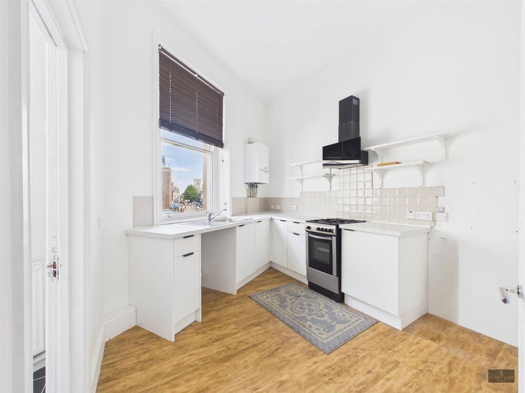 Property photo 3 of 5 Cam02887G0-Pr0714-Still006.Jpg