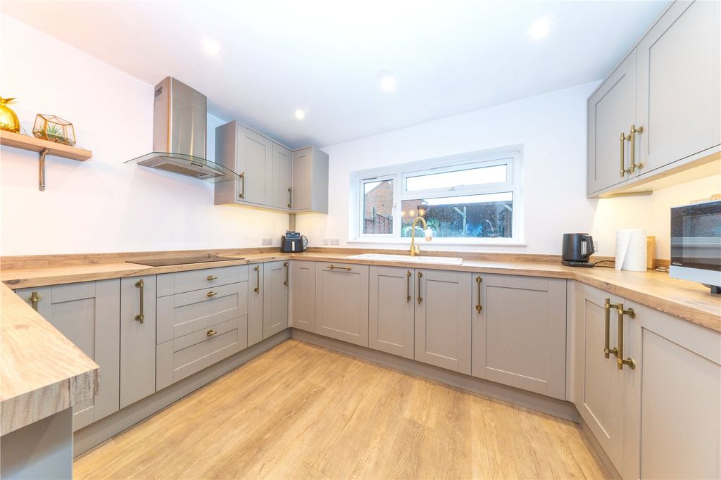 Property photo 3 of 21 Picture No. 41