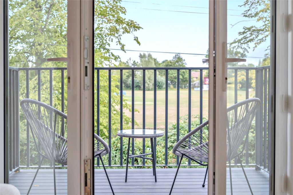 Property photo 2 of 24 Picture No. 08