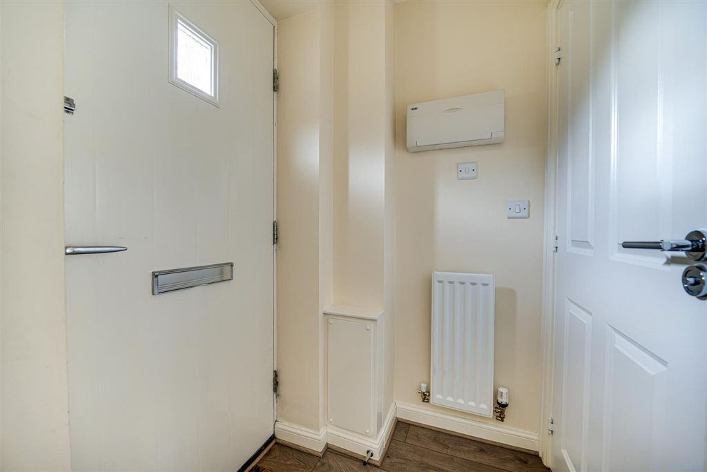 Property photo 2 of 17 Dsc_2012-Dsc_2016.Jpg