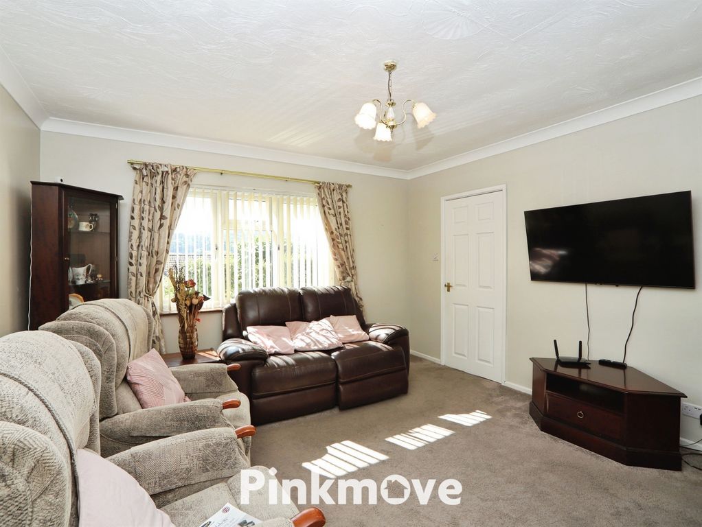 Property photo 3 of 25