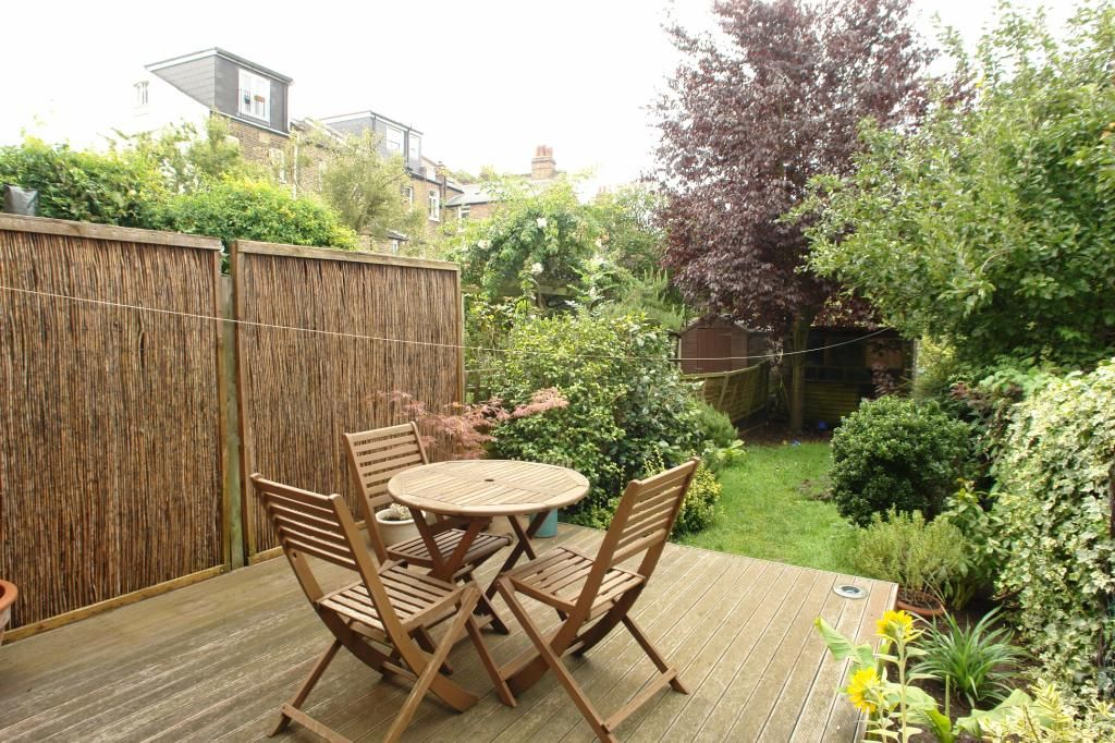 Property photo 2 of 8 Garden