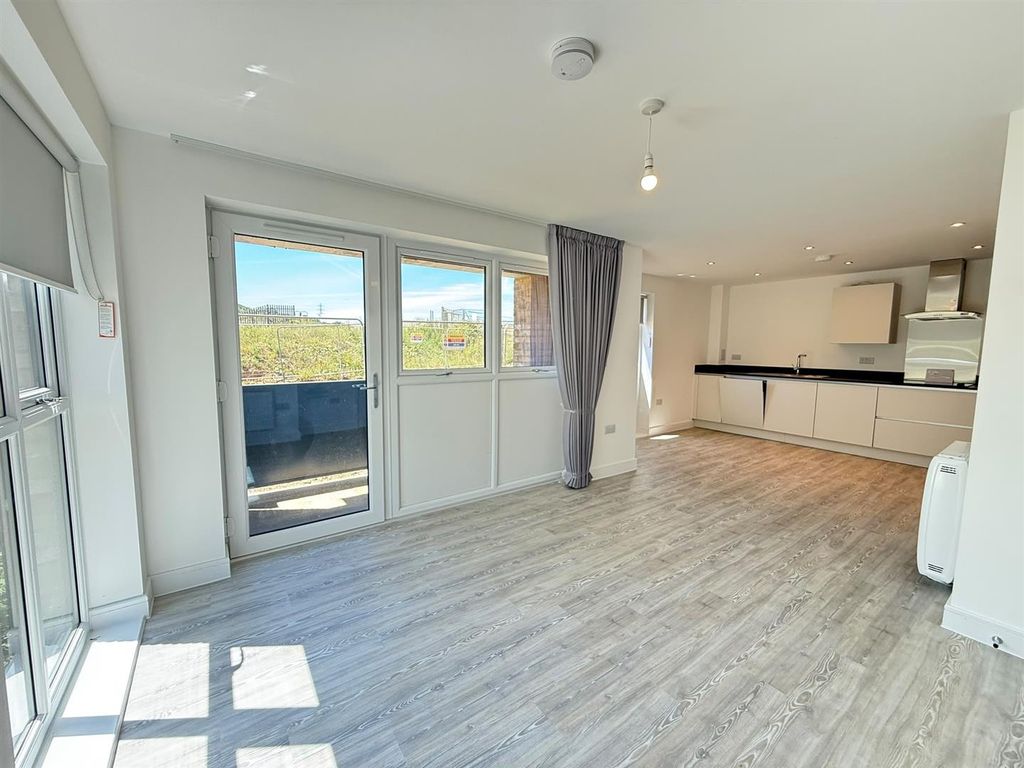 Property photo 1 of 17 Living Space 2.Jpg