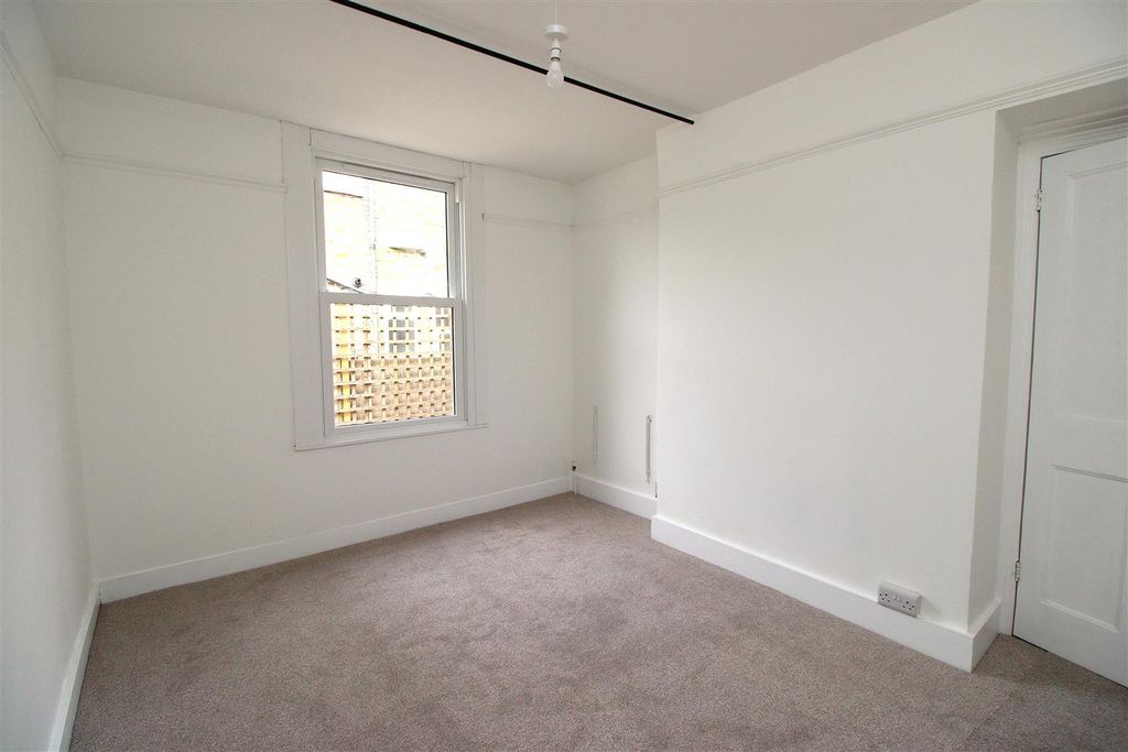 Property photo 3 of 7 Img_4817.Jpg