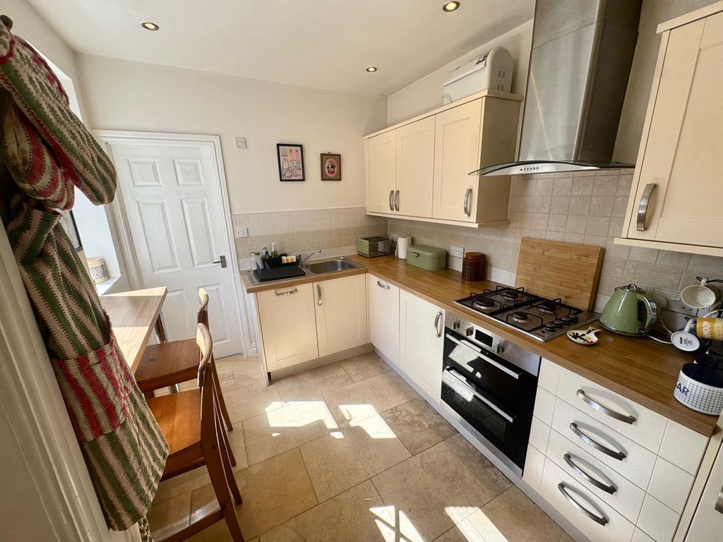 Property photo 3 of 15 Photo 9