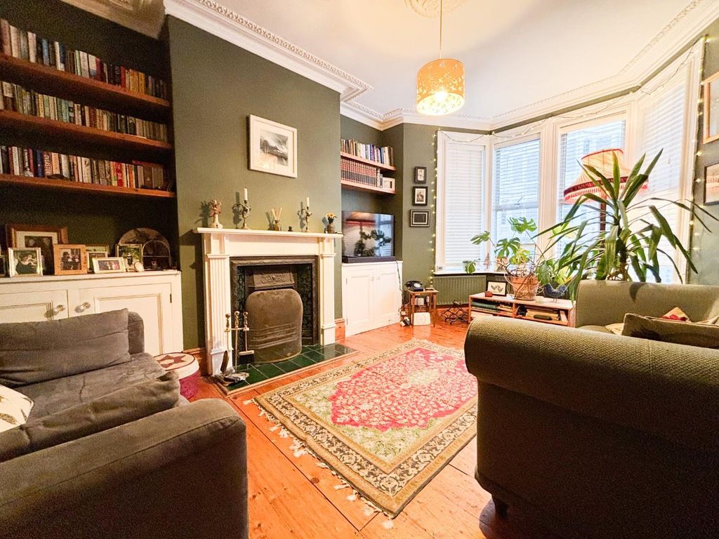 Property photo 2 of 33 Reception Room