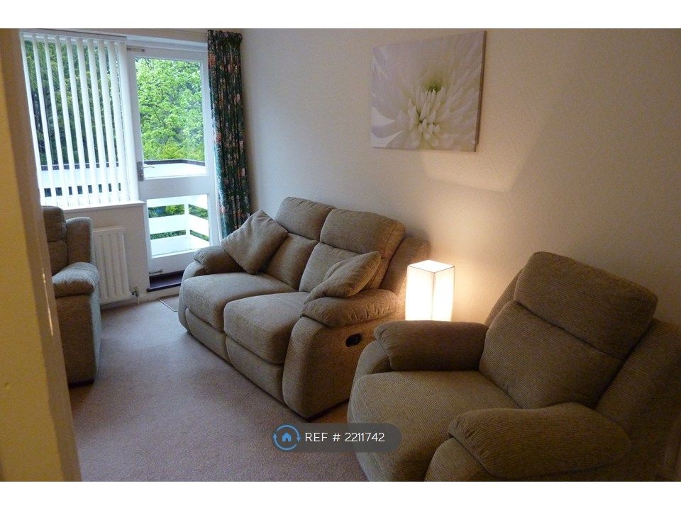 Property photo 3 of 28 Lounge Furnished