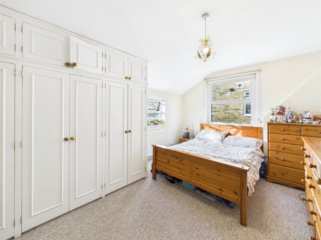 Property photo 3 of 5 Picture No. 13