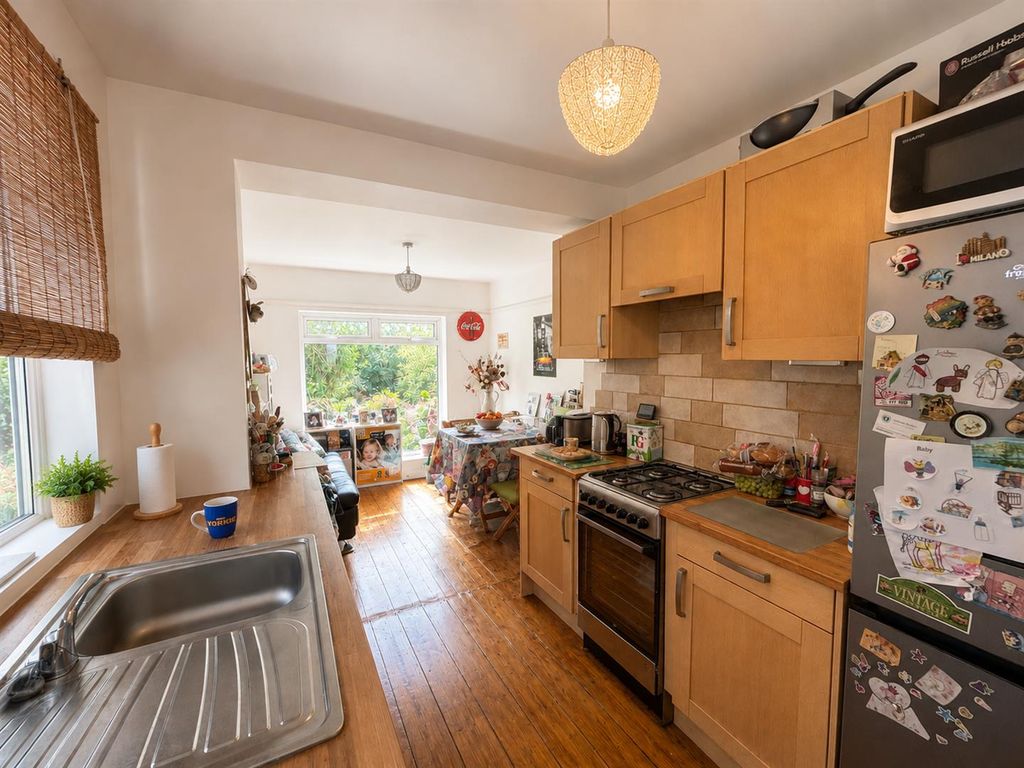 Property photo 2 of 14 6B46d6Af-Ed58-43B7-Ab22-c0Fdd62F7059.Png