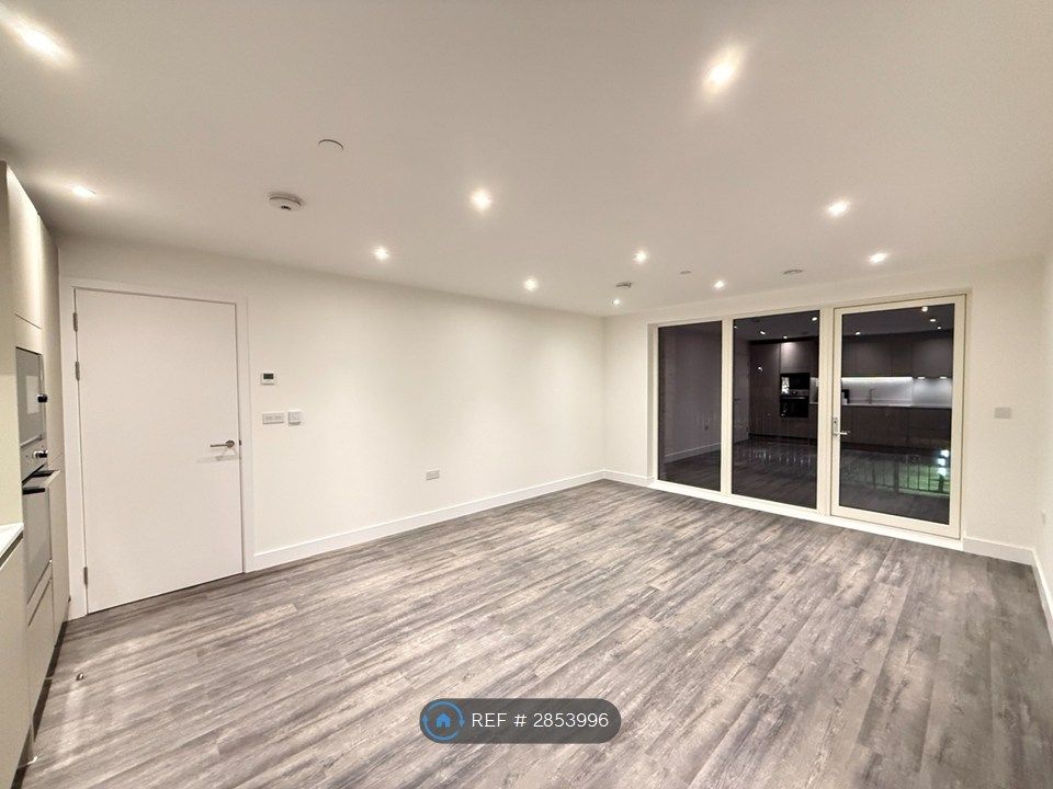 Property photo 3 of 12 Living Area