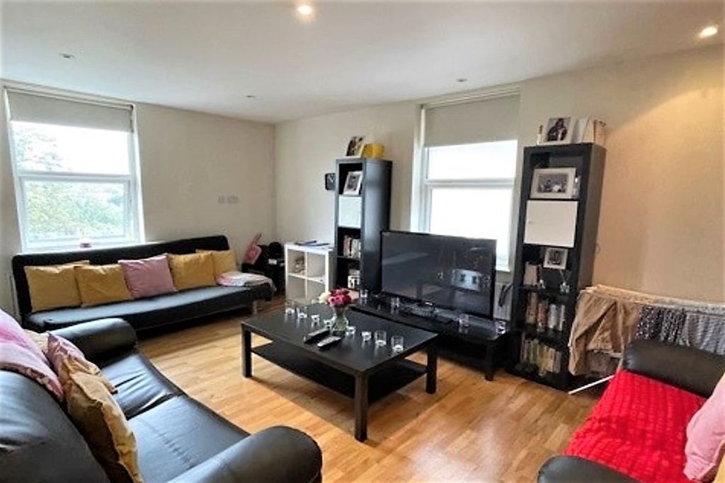 Property photo 2 of 4