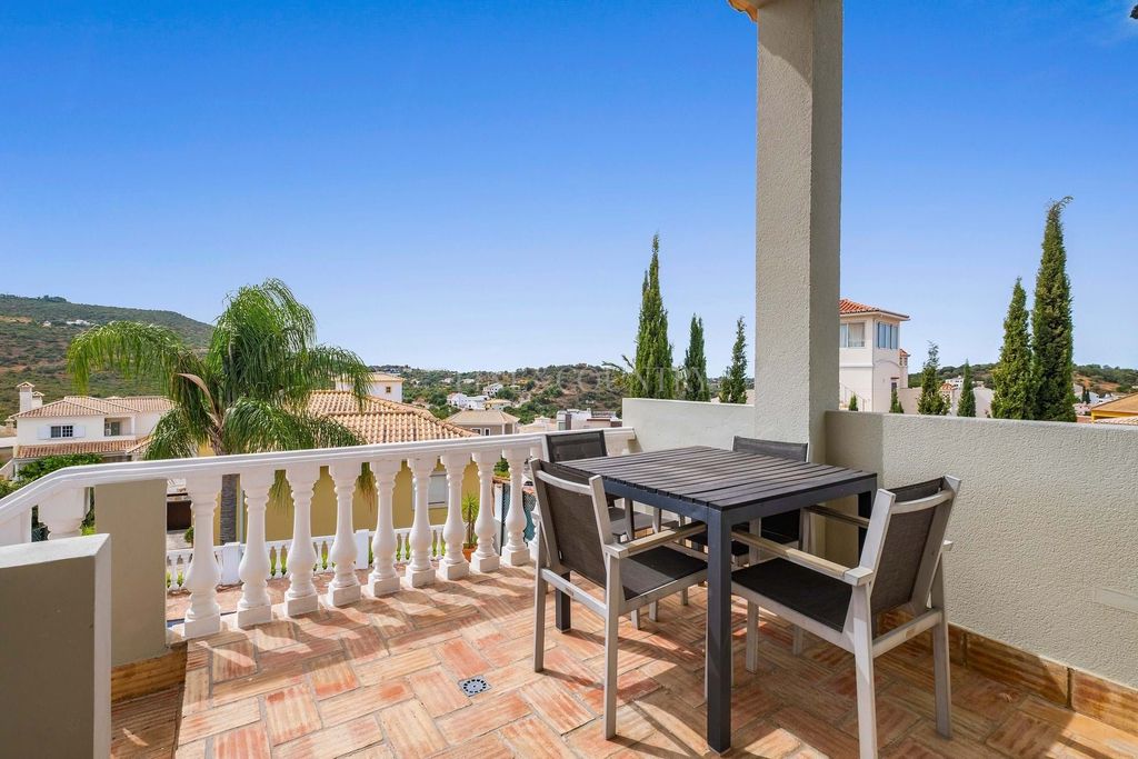 Property photo 2 of 30