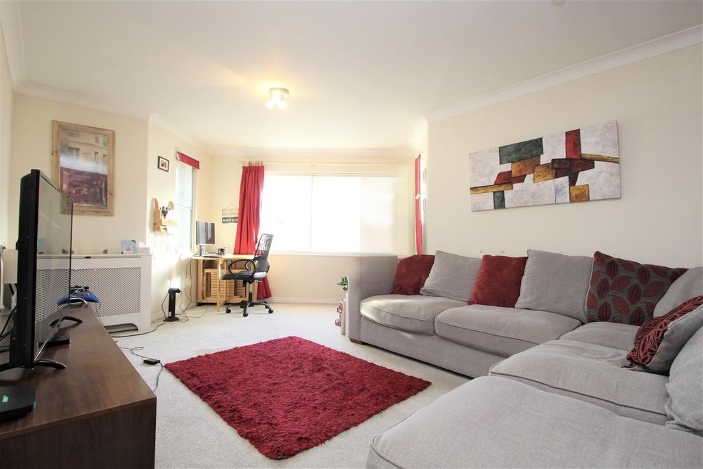 Property photo 3 of 6 Living Room.Jpg