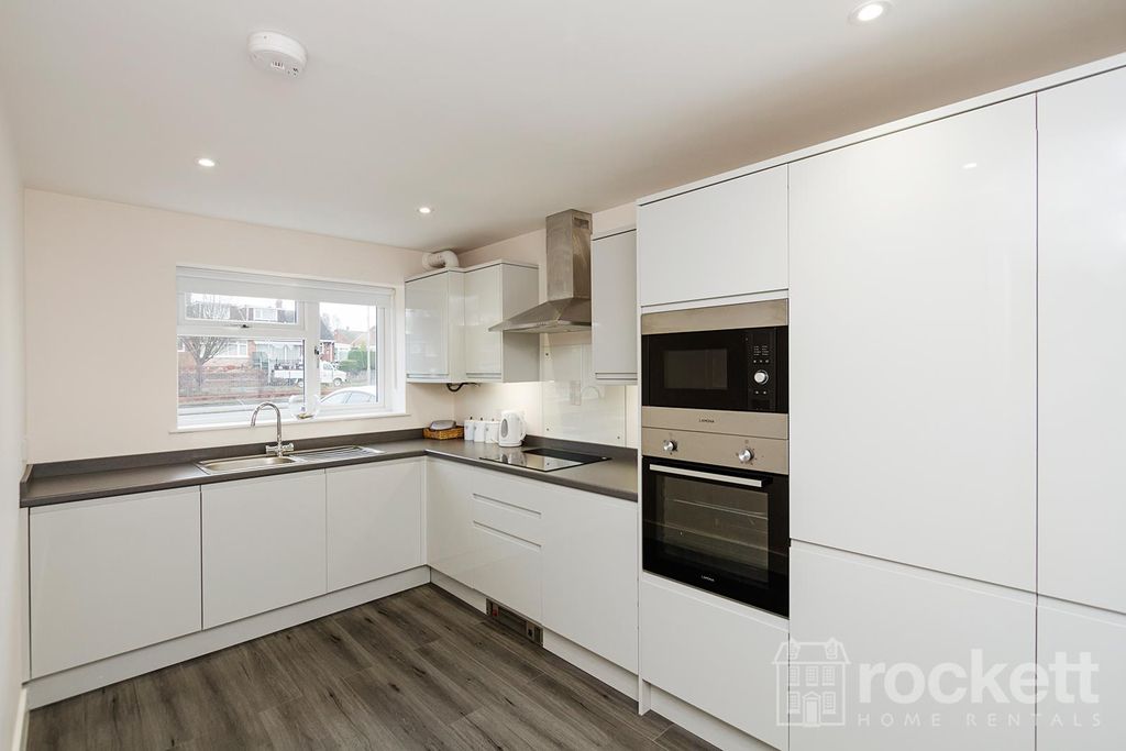 Property photo 2 of 35 6_Hanford_Gwi_7263Ew