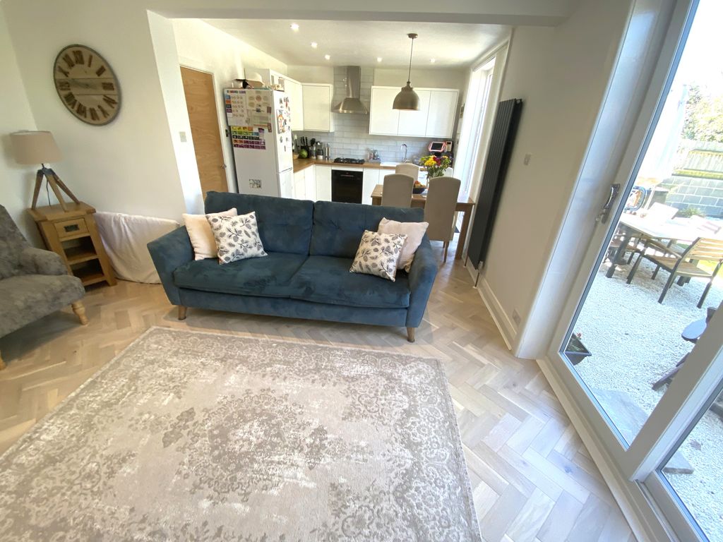 Property photo 3 of 26