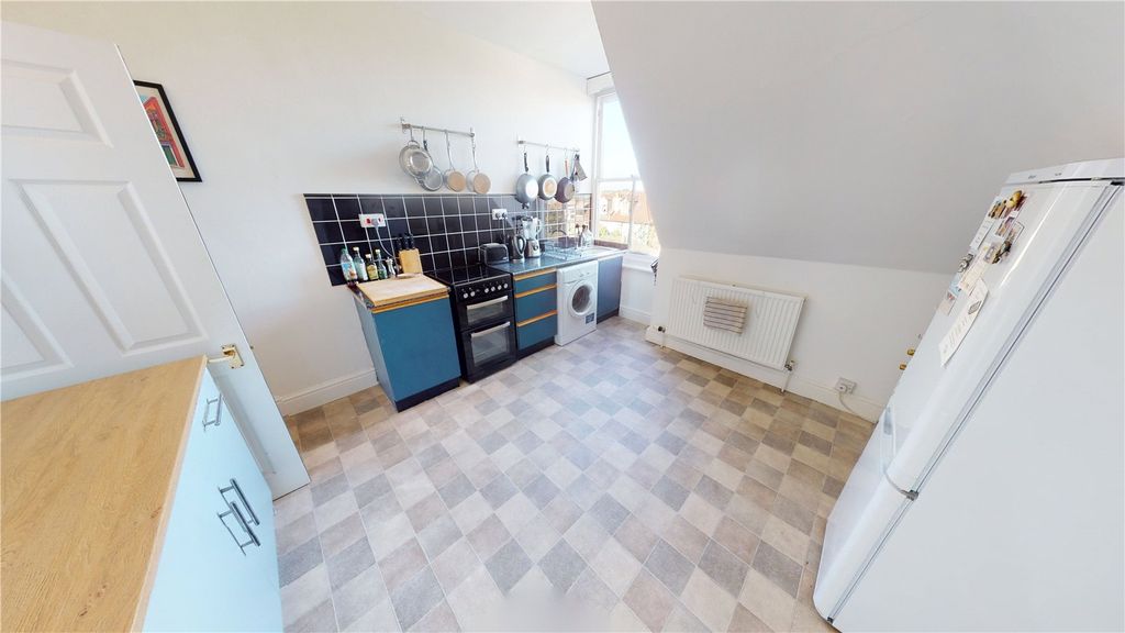 Property photo 3 of 7 Picture No. 04