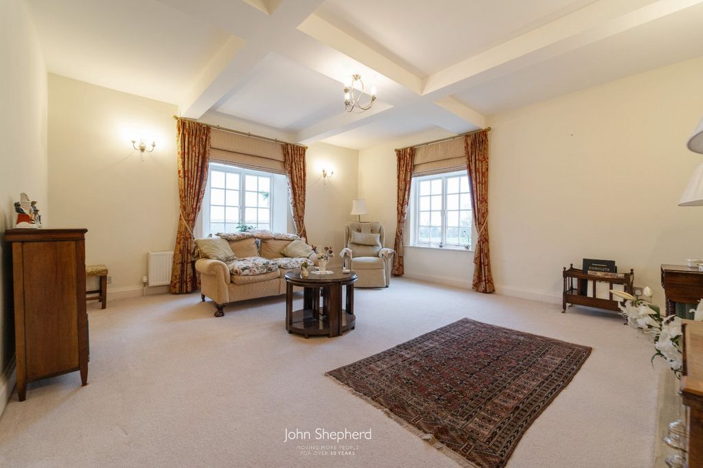 Property photo 2 of 18 Picture No. 14