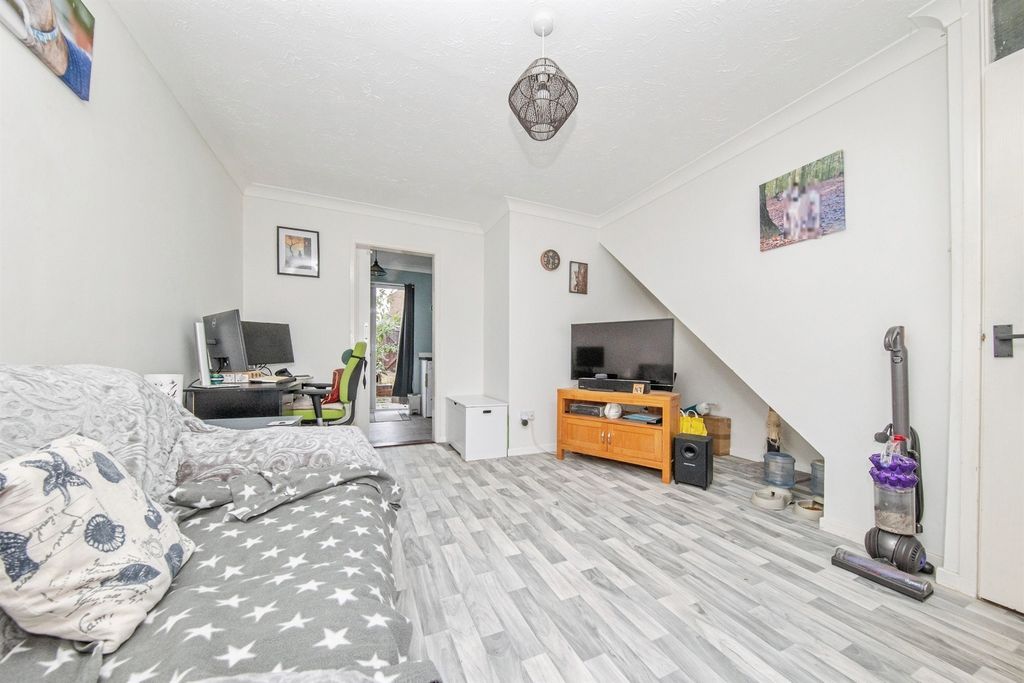 Property photo 3 of 19