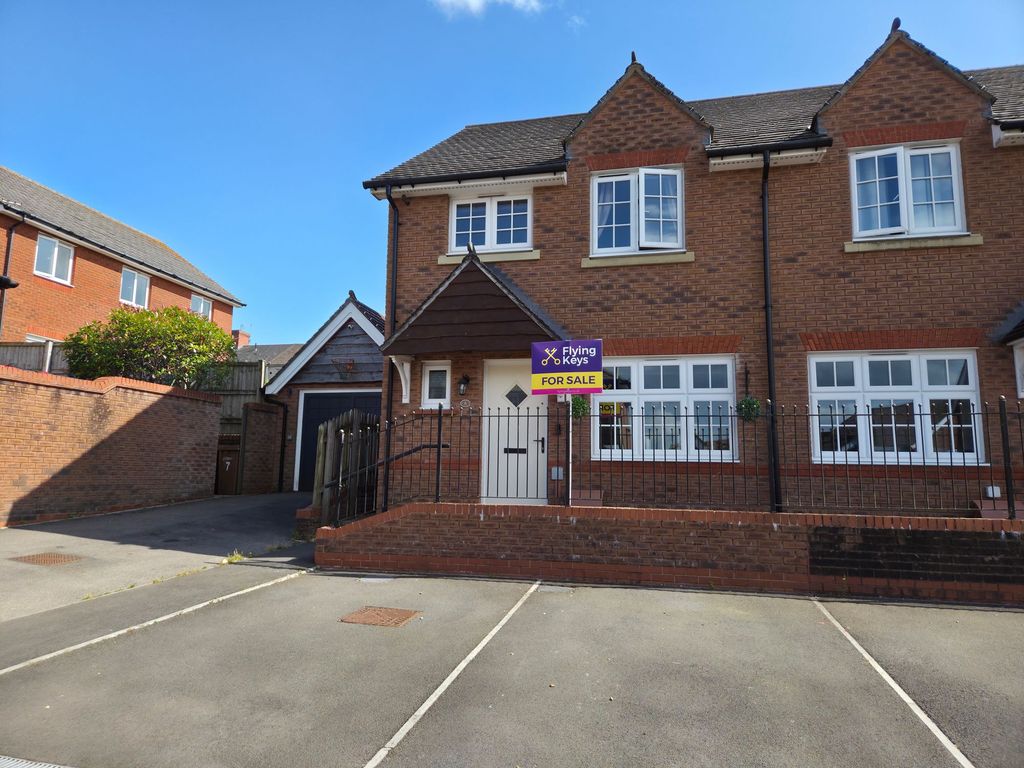 Property photo 1 of 24