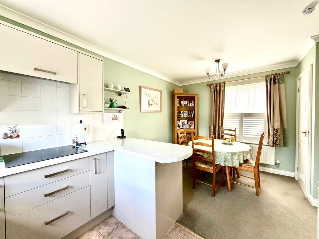 Property photo 3 of 17 Kitchen Dining Room
