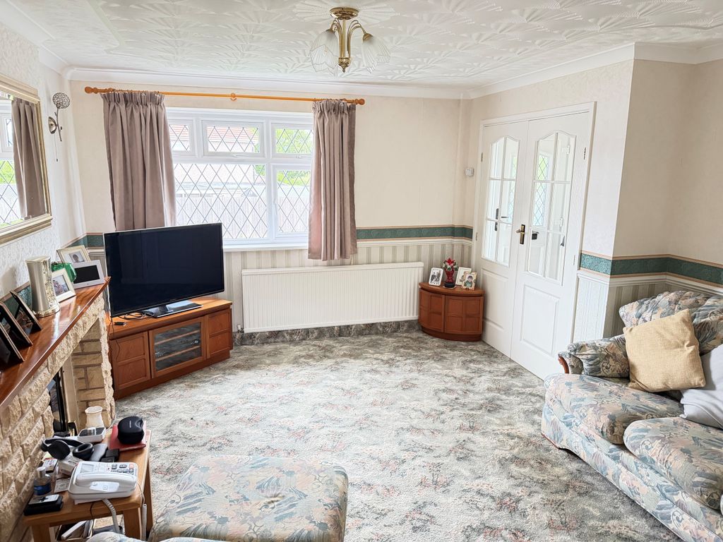 Property photo 2 of 9 15