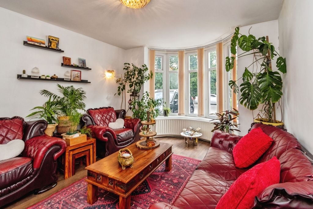 Property photo 2 of 20 Pbox-Img.Jpg