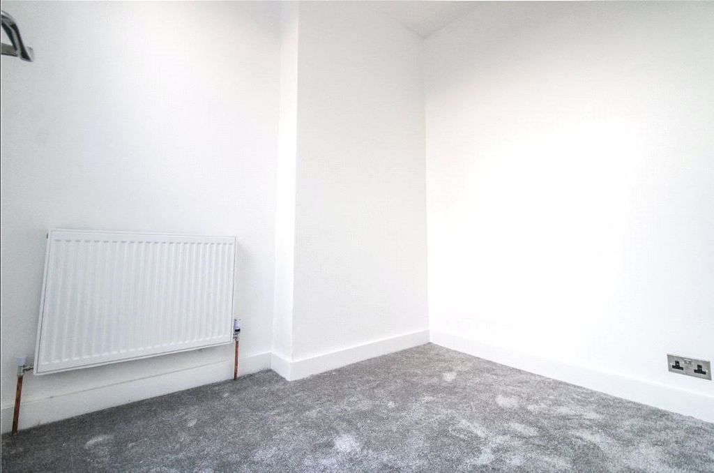 Property photo 3 of 6 Picture No. 23
