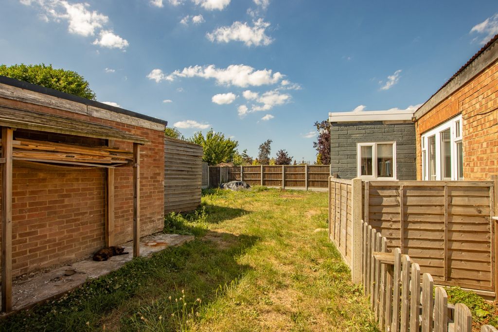 Property photo 2 of 26 4345954