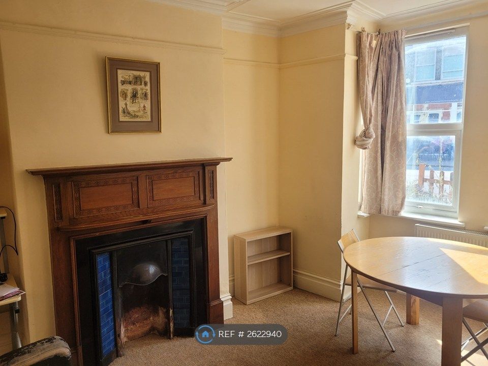 Property photo 3 of 15 Sitting Room/Dining Room