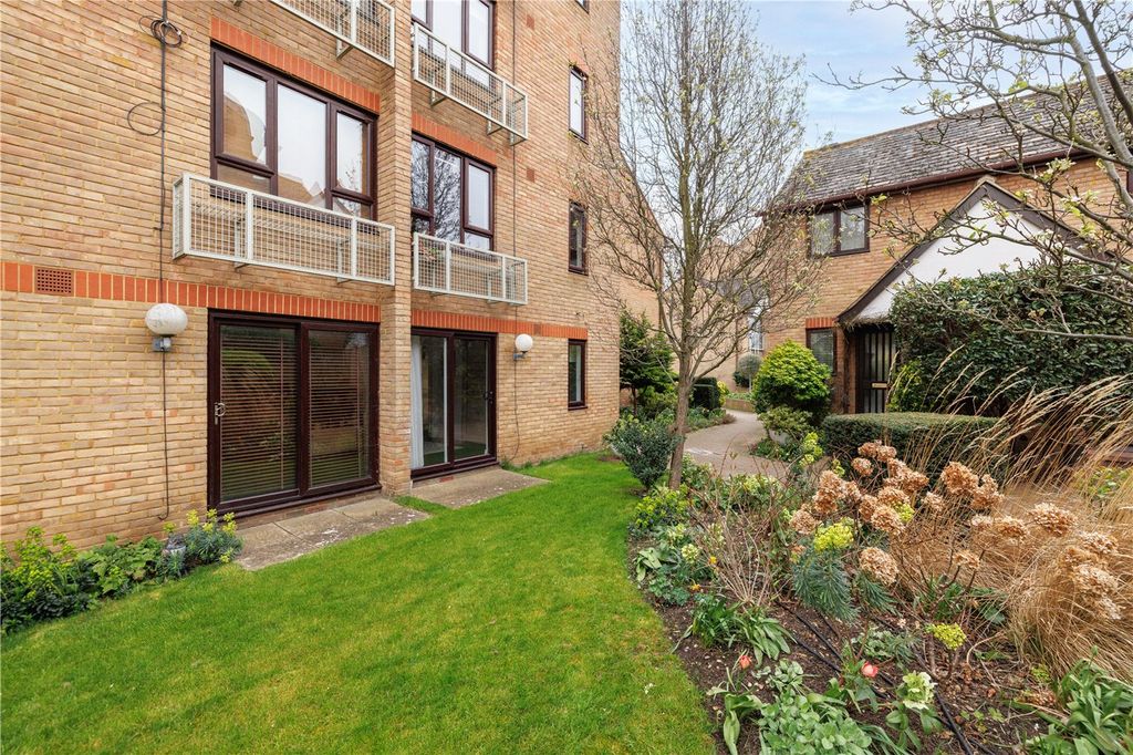 Property photo 3 of 8 Picture No. 07