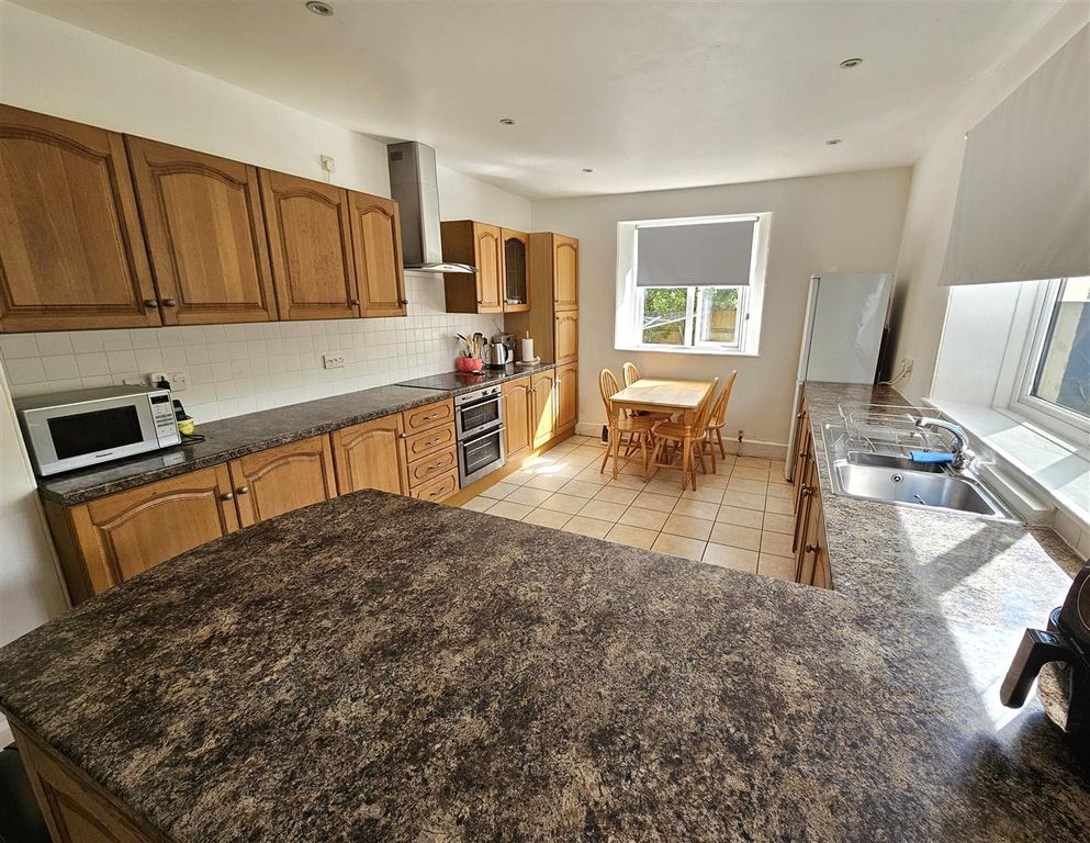 Property photo 3 of 22 Kitchen Breakfast Room.Jpg