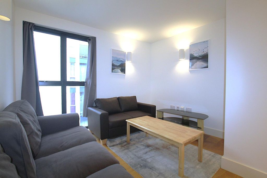 Property photo 2 of 7 Living Room