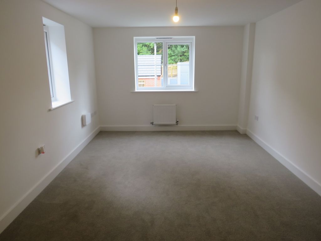 Property photo 3 of 5 Living Room