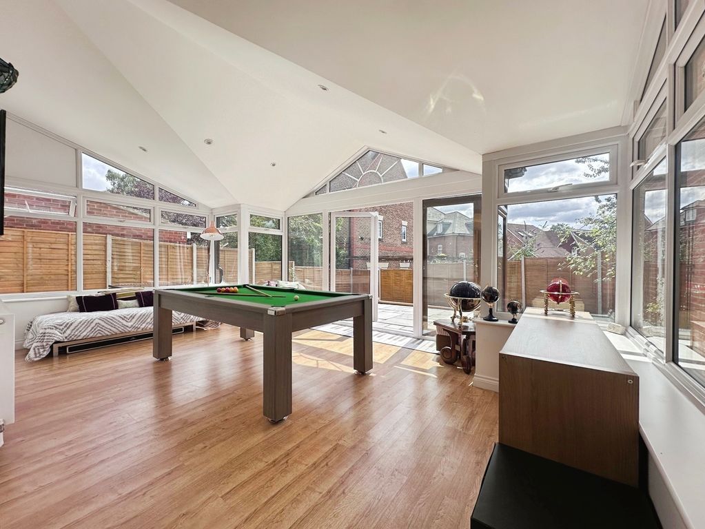 Property photo 3 of 17 Pbox-Img.Jpg