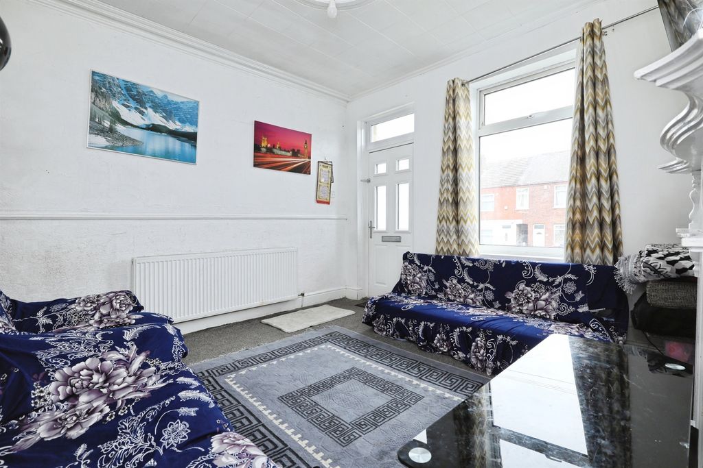 Property photo 2 of 12