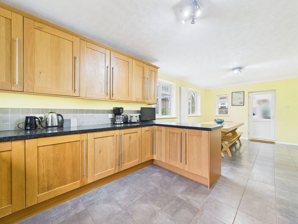 Property photo 3 of 24