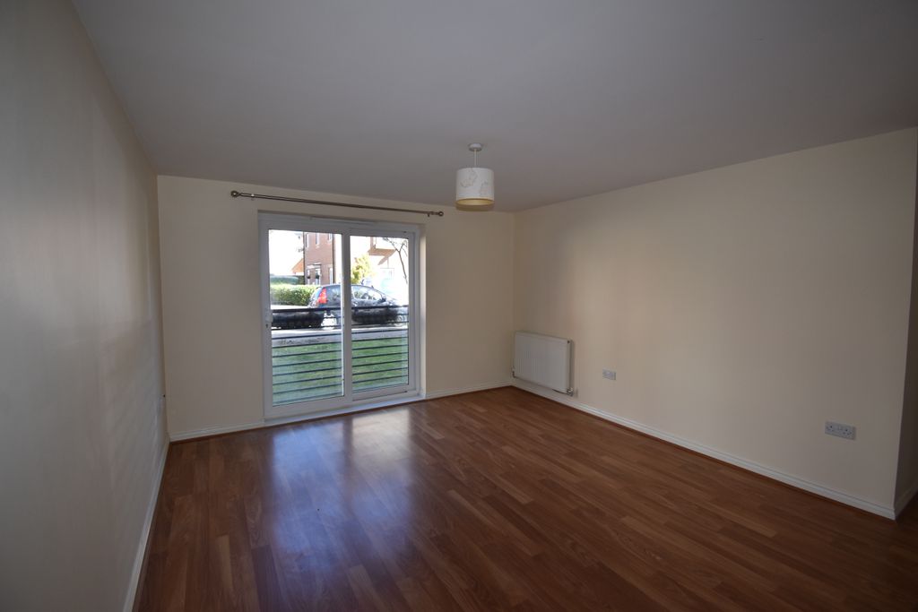 Property photo 2 of 8