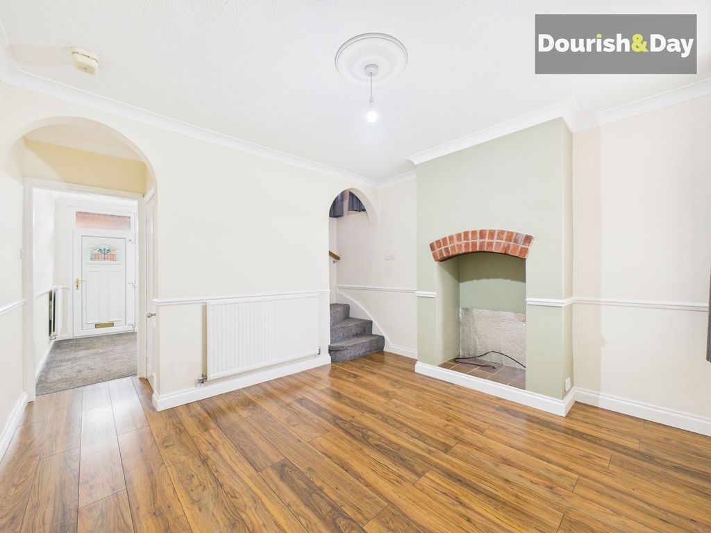 Property photo 3 of 21 Dining Room