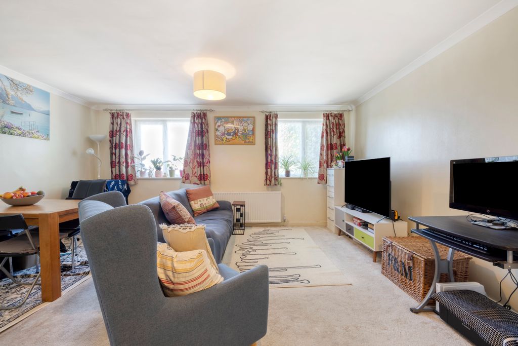 Property photo 2 of 8 Picture No. 06