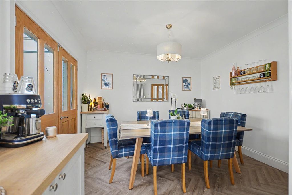 Property photo 3 of 19 Kitchen Diner_7.Jpeg