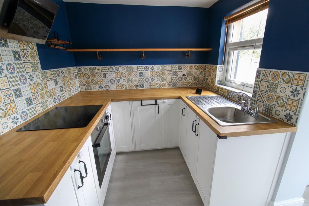 Property photo 2 of 8 Img_2883.Jpg