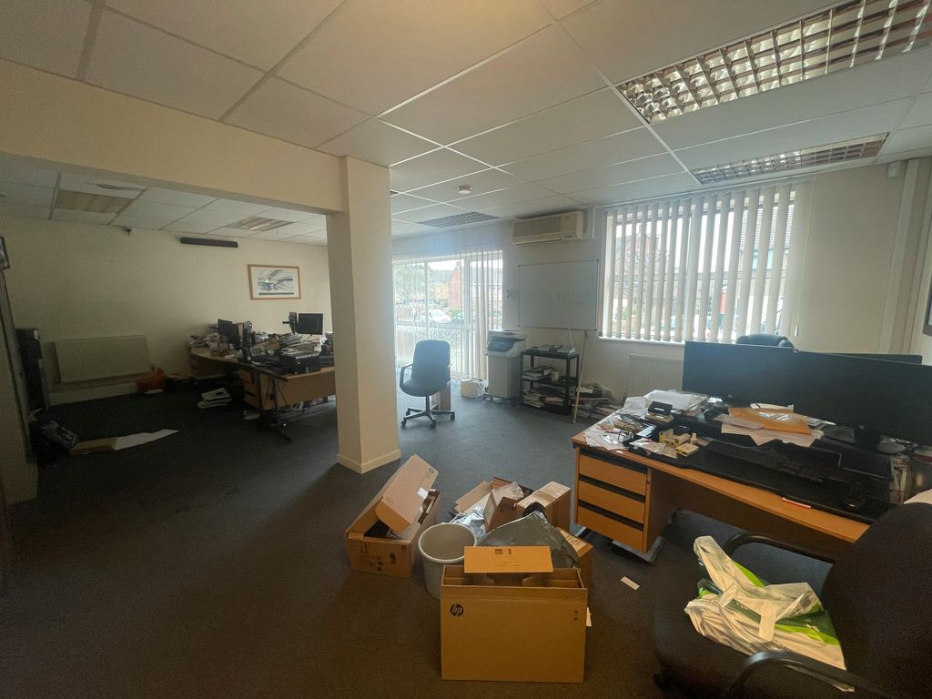 Property photo 3 of 13 Img_0468.Jpg