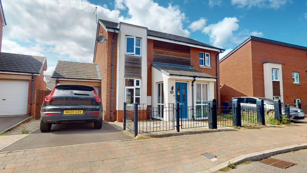 Property photo 1 of 25 4319031