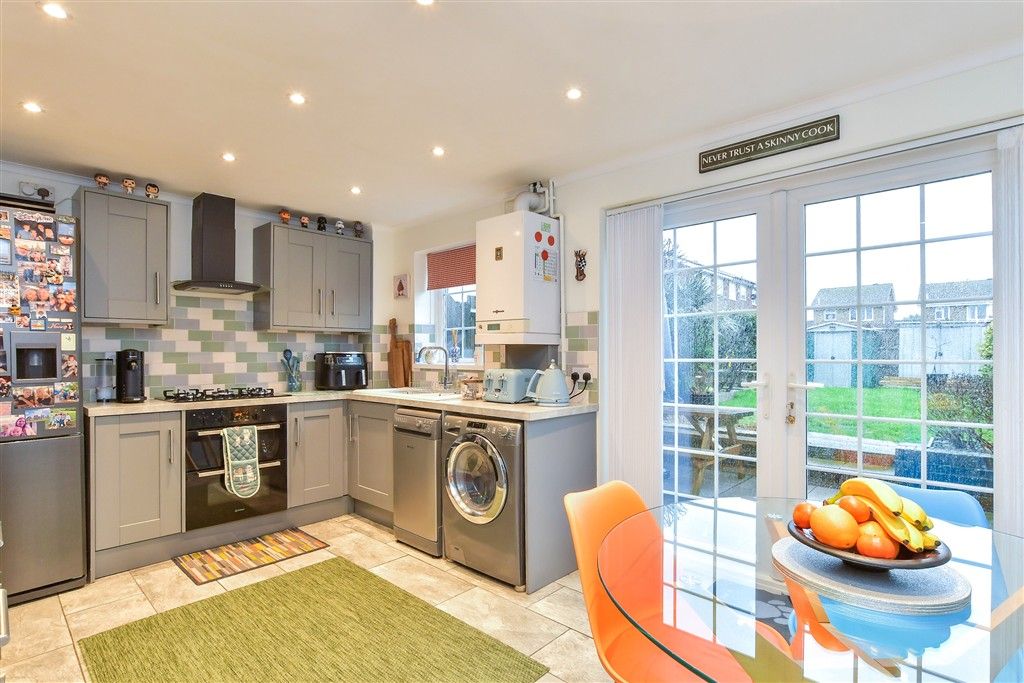 Property photo 2 of 12 Kitchen/ Breakfast Room