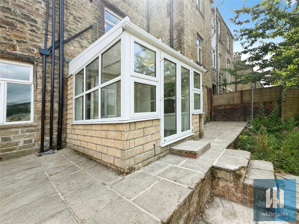 Property photo 2 of 17 Picture No. 08