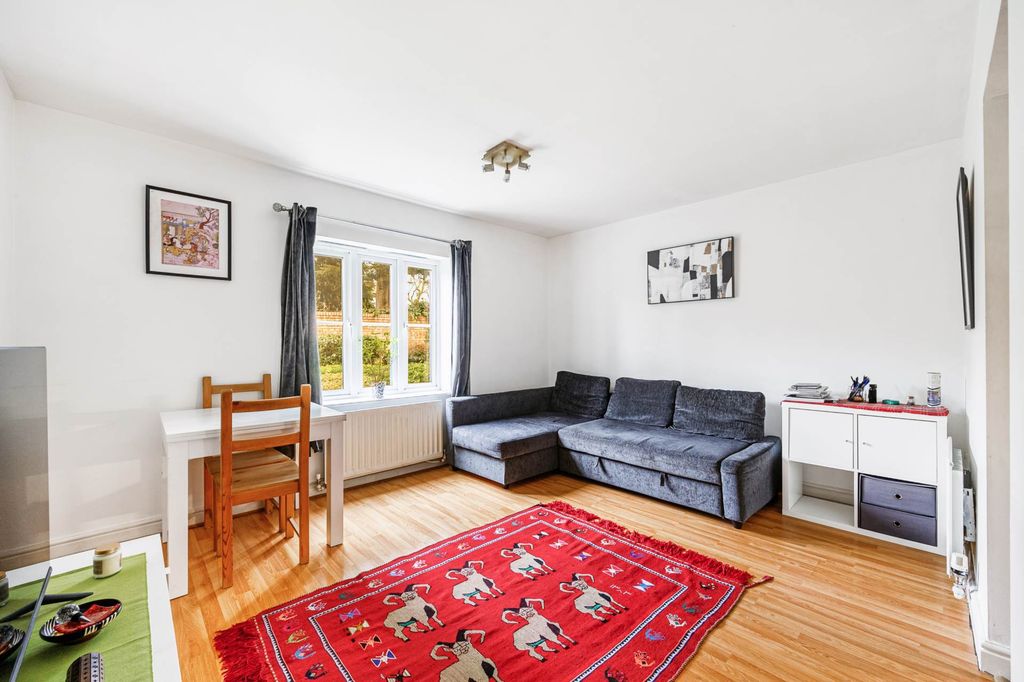 Property photo 3 of 11