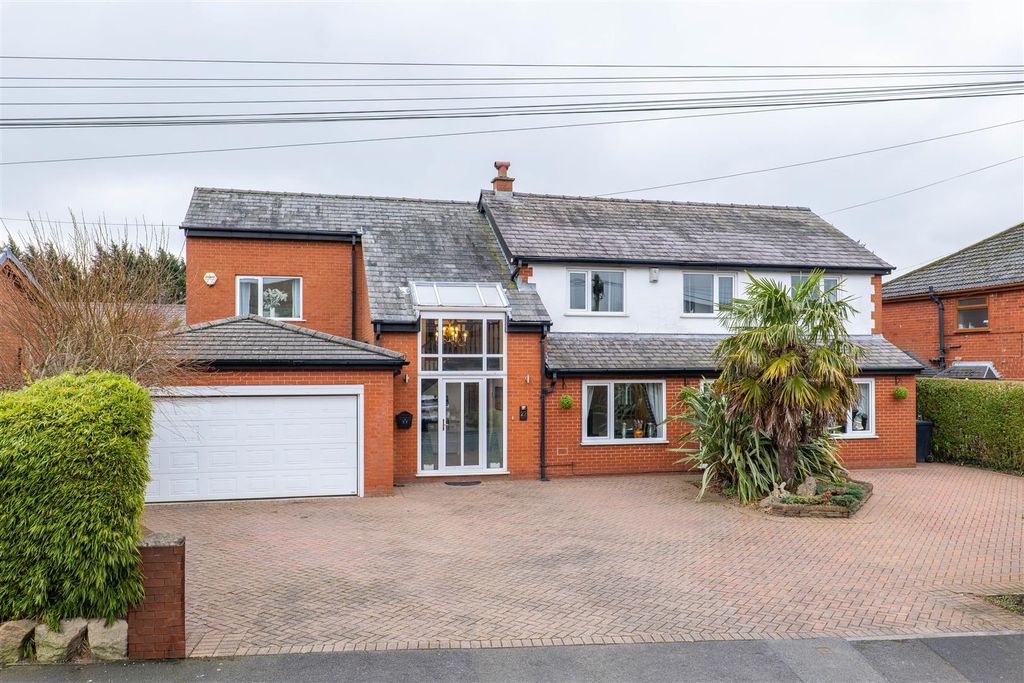 Property photo 1 of 39 Front External